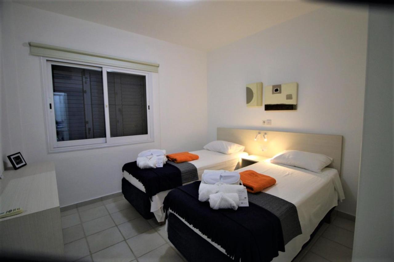 Cosea Living: Seaside 2 Bedroom Flat Kings Palace 209 Пафос Экстерьер фото