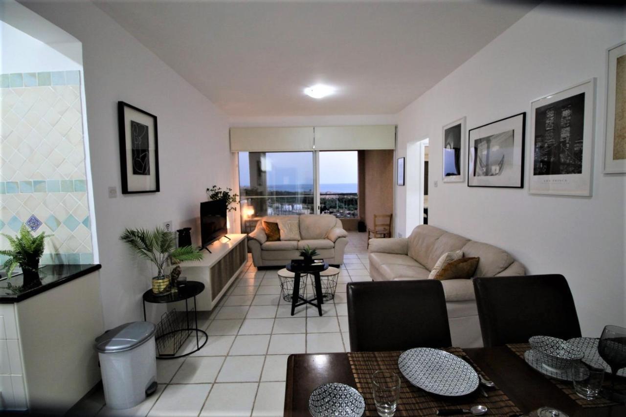 Cosea Living: Seaside 2 Bedroom Flat Kings Palace 209 Пафос Экстерьер фото